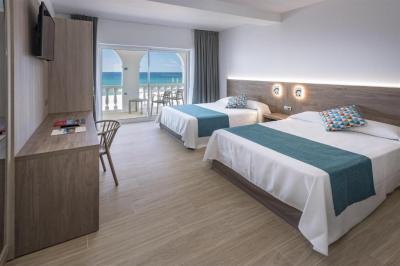 Quarto Qu&aacute;druplo com Vista Mar (4 Adultos) 17