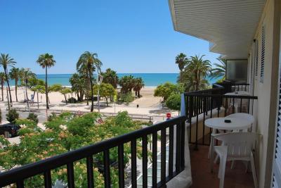 Single Room with Sea View 11