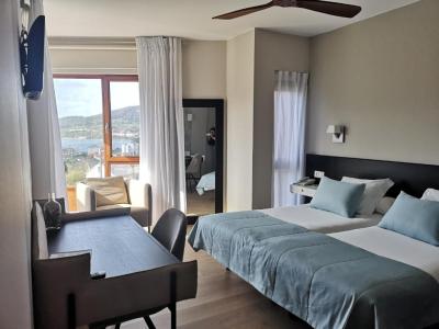 Chambre Double pour Personnes &agrave; Mobilit&eacute; R&eacute;duite - Vue sur Mer 2