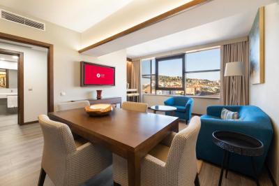 Suite with Castle View ( free Parking ) 7