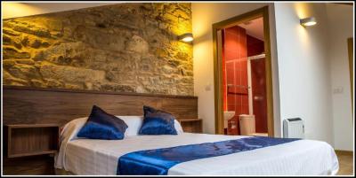 Deluxe Double Room 6