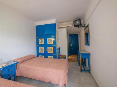 Habitaci&oacute;n Doble Est&aacute;ndar (2 adultos + 1 ni&ntilde;o) 2