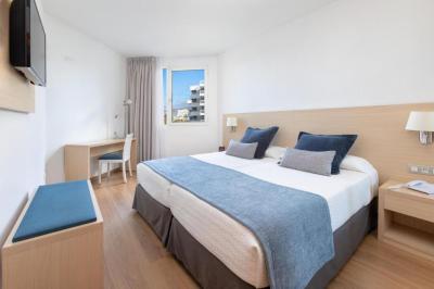 Junior Suite with Sea View 3
