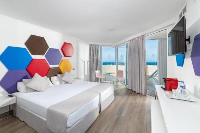 Deluxe Double or Twin Room with Spa Bath 5