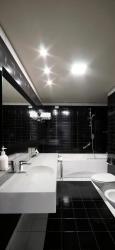 Standard Twin Room with Square View 10