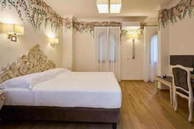 Suite in Dependence 13