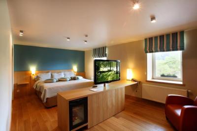 Suite 2