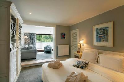 Double or Twin Room with Balcony 4