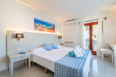 Double or Twin Room with Terrace and Pool View 1
