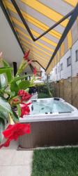 Suite avec Baignoire Spa 11