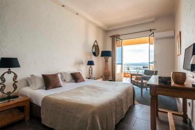 Deluxe Sea View and Terrace 1