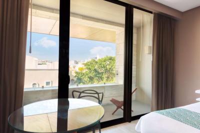 Superior Queen Room with Two Queen Beds - Adults Only 6