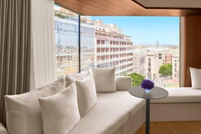 Loft Corner Suite, 1 King 4