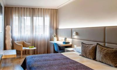 Deluxe Double Room with Spa Access - Single Use 4