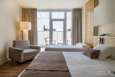 Premium Quadruple Room 1