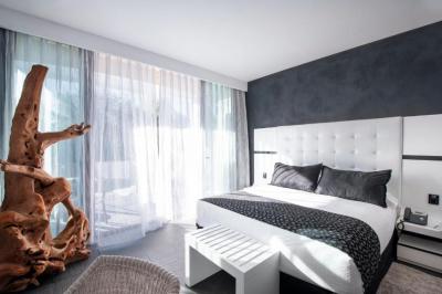 Suite with Jacuzzi&reg; and Private Garden 2