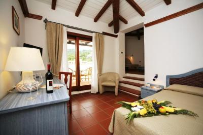 Suite Junior con vistas al mar (4 adultos) 7