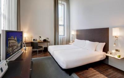 Deluxe Room 7