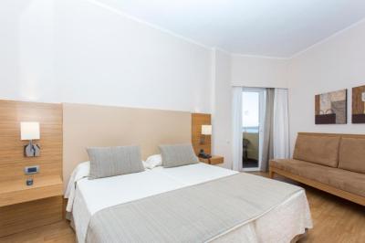 Habitaci&oacute;n Doble con vistas al mar 2