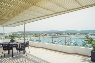 Penthouse-Suite mit Terrasse und Meerblick 3