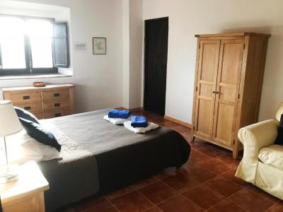 Camera Matrimoniale/Doppia con Letti Singoli con Letto Supplementare 4