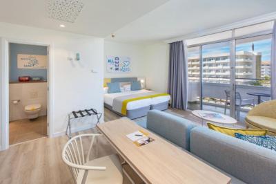 Deluxe Double Room - Adults Only ( +18 years) 4