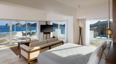 Exclusive ME+ Suite with Hot Tub and Terrace 5