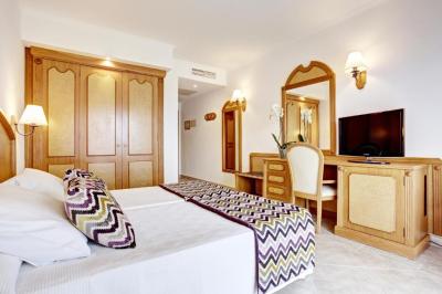 Twin Room 1
