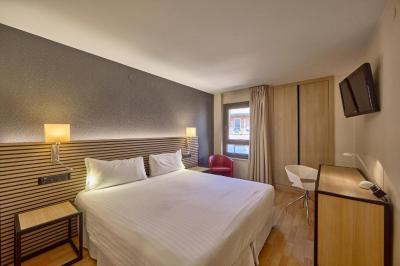 Quarto Duplo 4