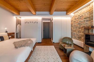 Superior Double Room with Balcony 1