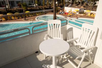One-Bedroom Apartment Double Or Twin 1