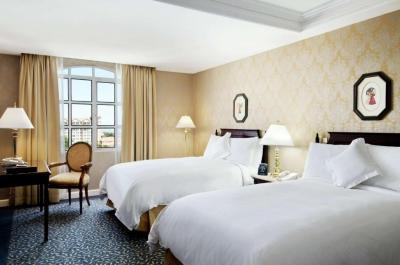 Chambre Ex&eacute;cutive avec 2 Lits Doubles 4