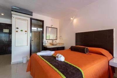 Standard King Room 1