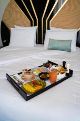 Chambre Double Deluxe avec Canap&eacute;-Lit et Balcon&nbsp;-&nbsp;C&ocirc;t&eacute; Mer 4