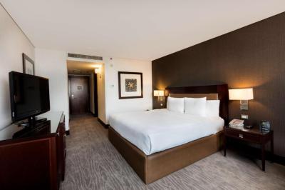 King Room with Alameda View - High Floor 10