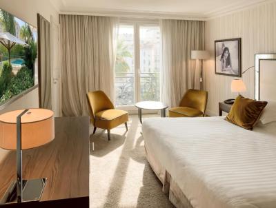 Privilege Zimmer 2
