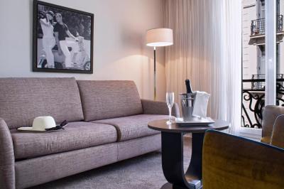 Junior Suite Street 7