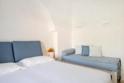 Double Room with Garden View 8