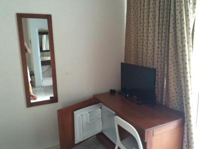Quarto Individual Deluxe com Varanda 6