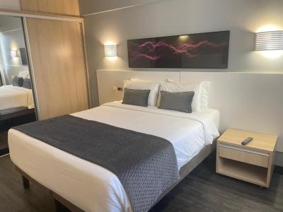 Standard Room With Three Single Beds 1