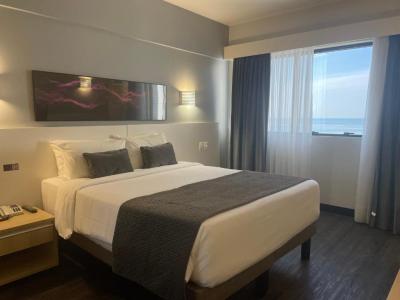 Superior Double Room with Sea View 2