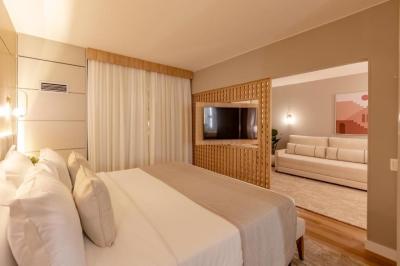 Junior Suite with Sea View 11
