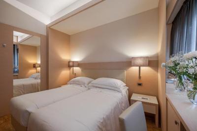 Twin Room 4