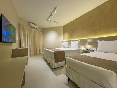 Premier Triple Room with One Queen and One Single Bed 7