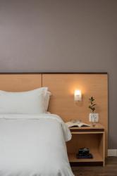 Standard Triple - 1 King Bed and 1 Single Bed 5