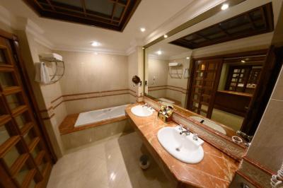 Suita s jacuzzi 6