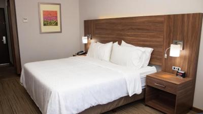 Habitaci&oacute;n Est&aacute;ndar con cama extragrande - Planta superior 10