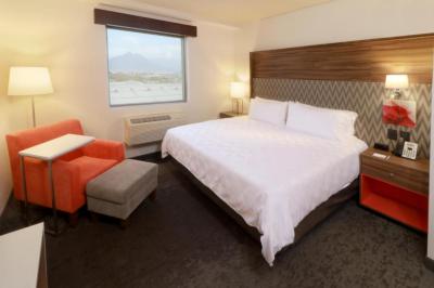 Standard King Room - Disability Access 6