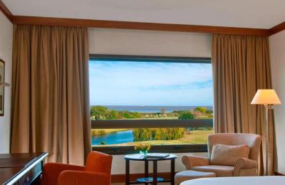 Quarto com 1 Cama King-size e Vista Rio 3
