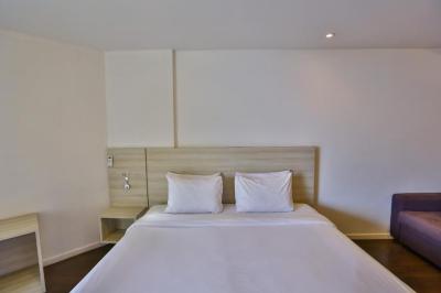 Superior Suite with King Bed 1